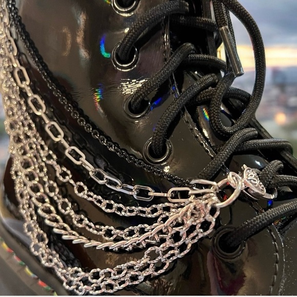 Boot chain, multiple boot chain, one boot chain, silver and black boot chain. - Picture 10 of 10